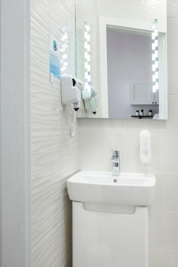 Home Living Dream Apartments โนวีซาด ภายนอก รูปภาพ